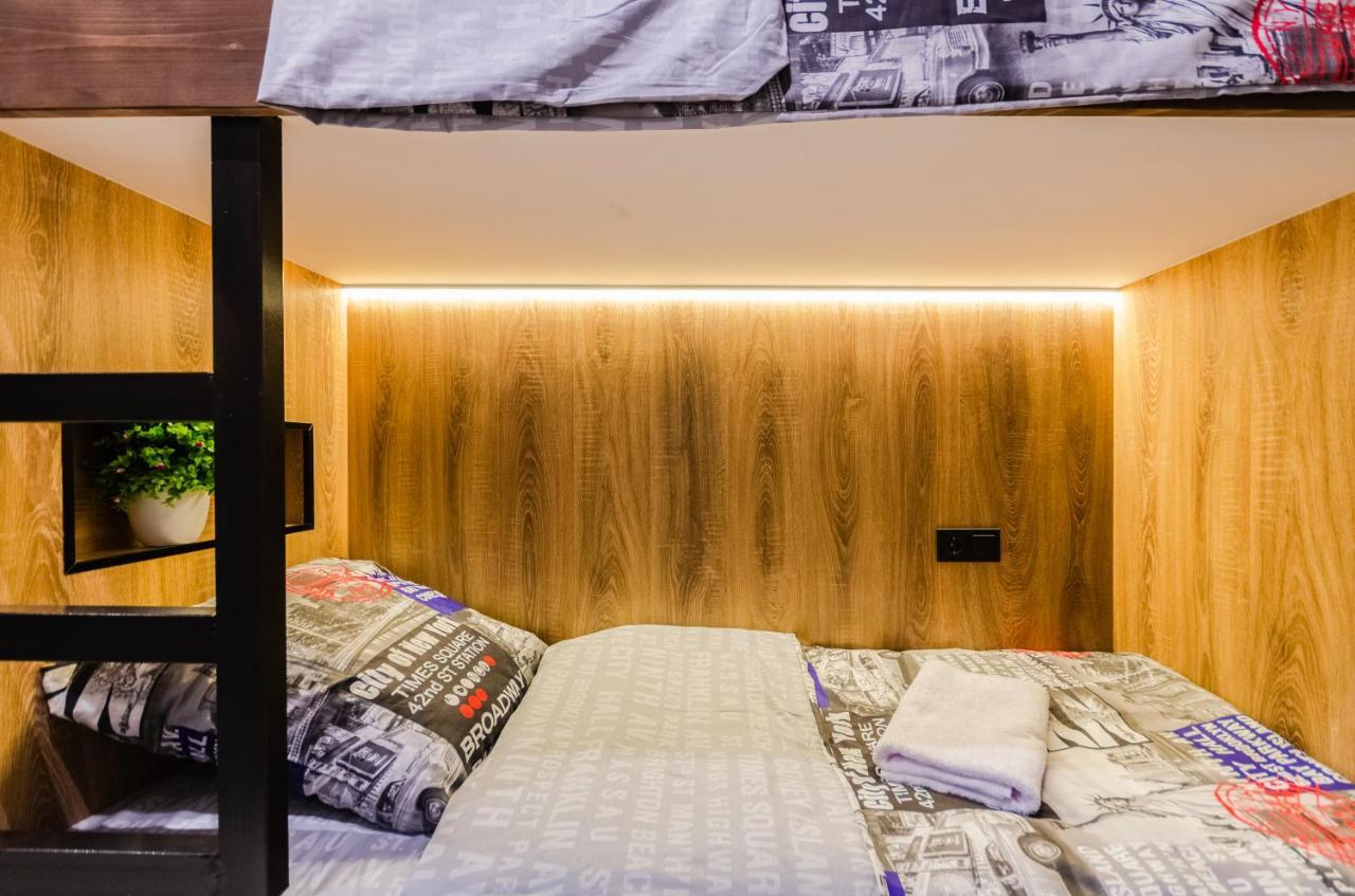 Underground Hostel Kiev Buitenkant foto
